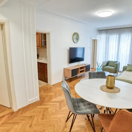 Azurium Apartment