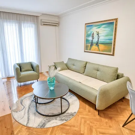 Azurium Apartment *